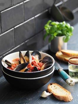 fotografare il cibo zuppa pesce