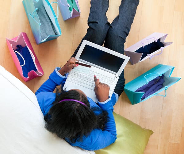 Live Shopping: definizione e motivi per cui sfruttare il trend